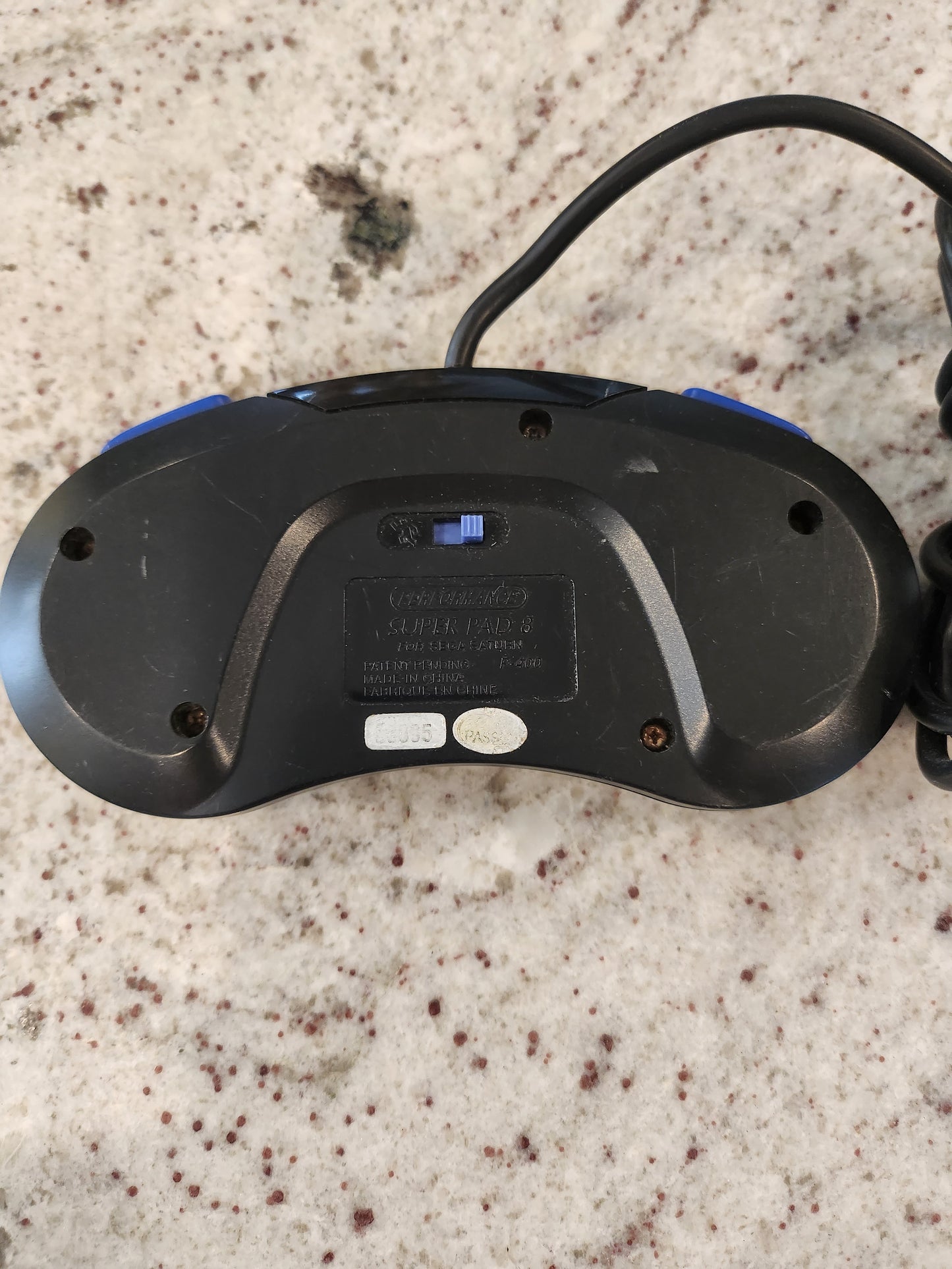 Controlador Super Pad 8 P-400 para Sega Saturn