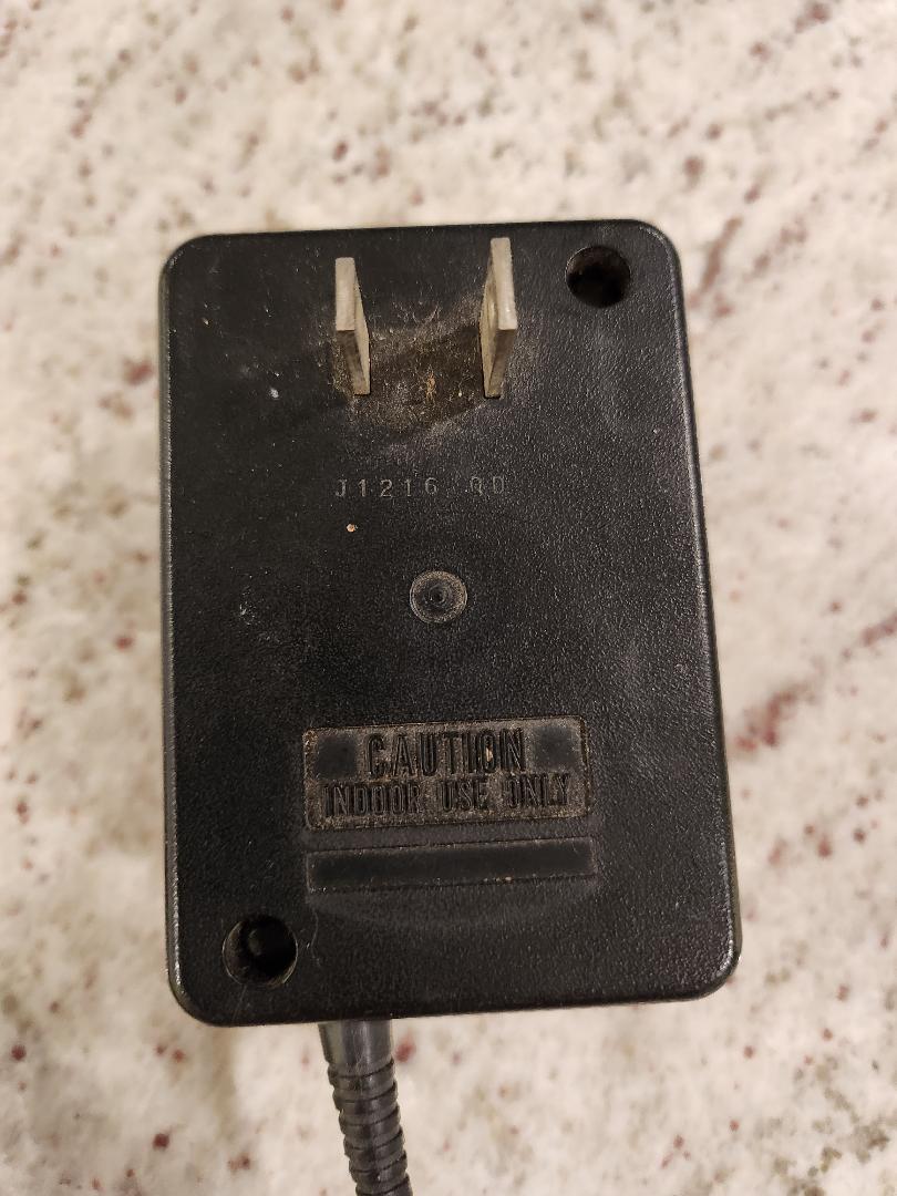 Adaptateur secteur Nintendo modèle NES.002 d'occasion