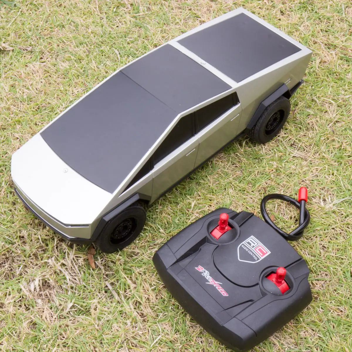 Remote Control Car New 1:14 Tesla Cyber Pickup Charging RC Four way Racing Crash Resistant Boys and Children's Toy Car